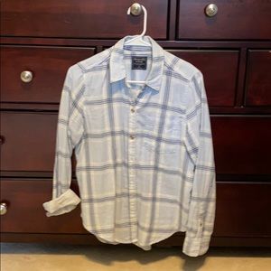 Abercrombie soft women’s plaid button down shirt